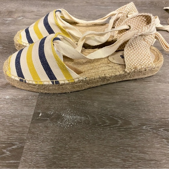 SOLUDOS | Striped Gladiator Platform Sandals Size 8.5 - Picture 6 of 12